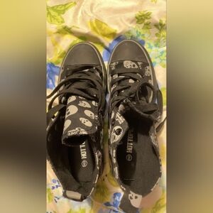 Hot Topic Skull Shoes